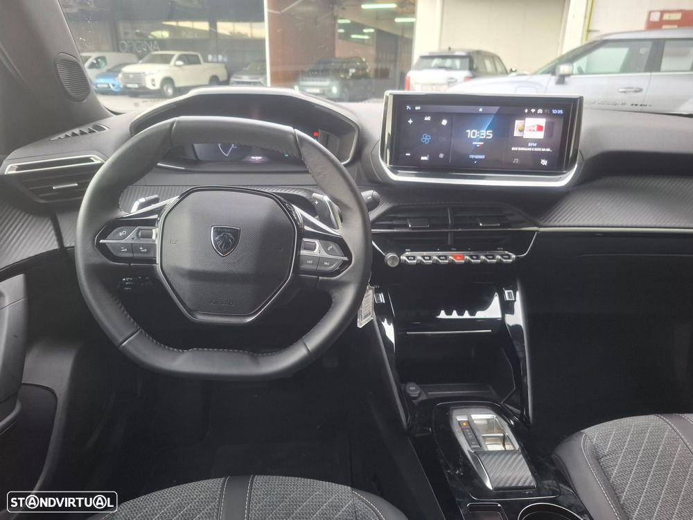 Peugeot 2008 1.2 Hybrid Allure e-DCS6 - 13