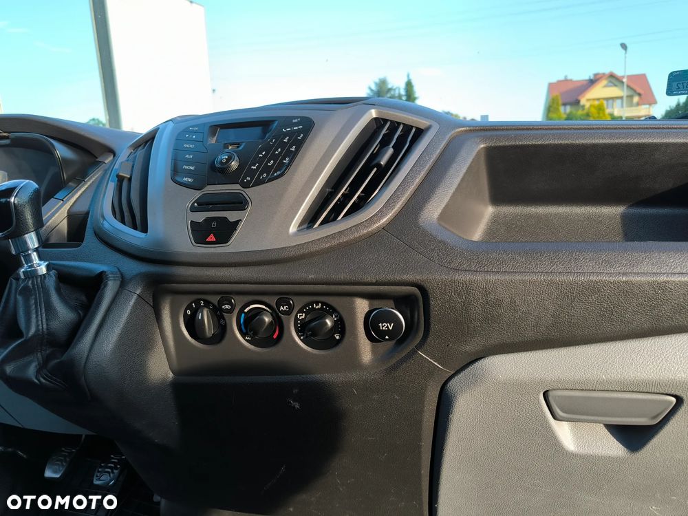 Ford Transit - 13