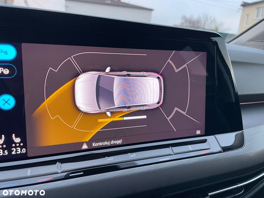 Volkswagen Golf 1.5 TSI EVO Style - 37