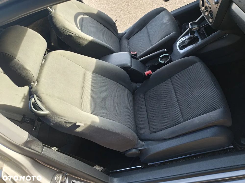 Volkswagen Golf - 12