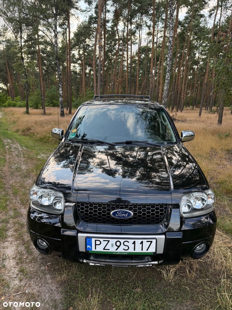 Ford Maverick 3.0 V6 Limited - 10