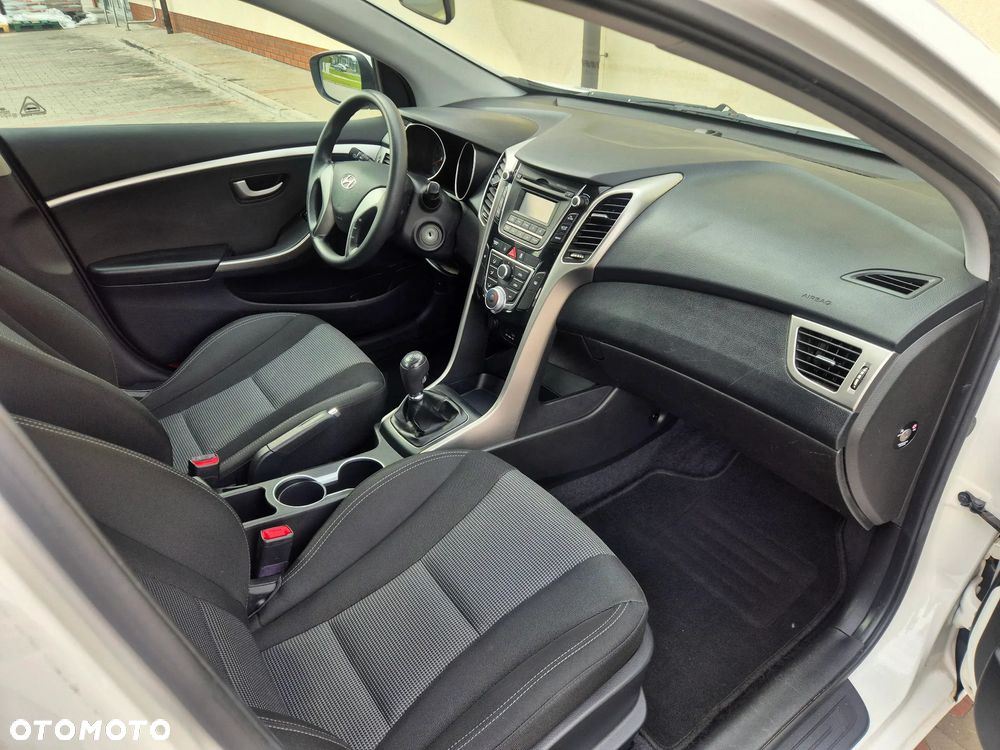 Hyundai i30 1.4 Classic + - 32