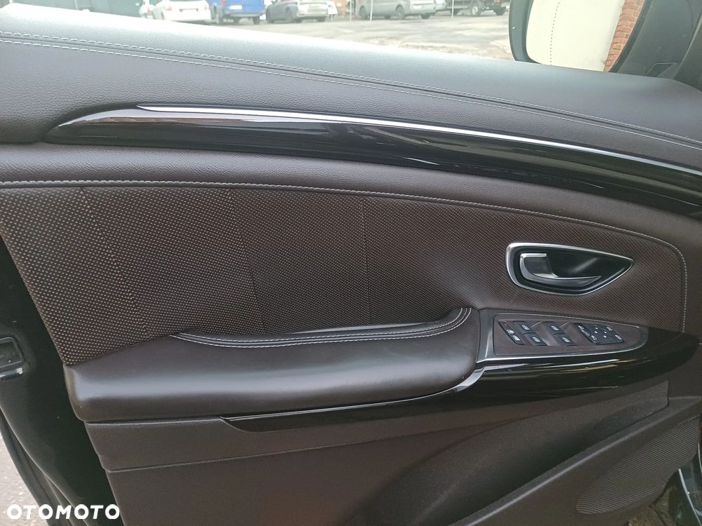 Renault Espace 1.6 dCi Energy Initiale Paris EDC 7os - 18