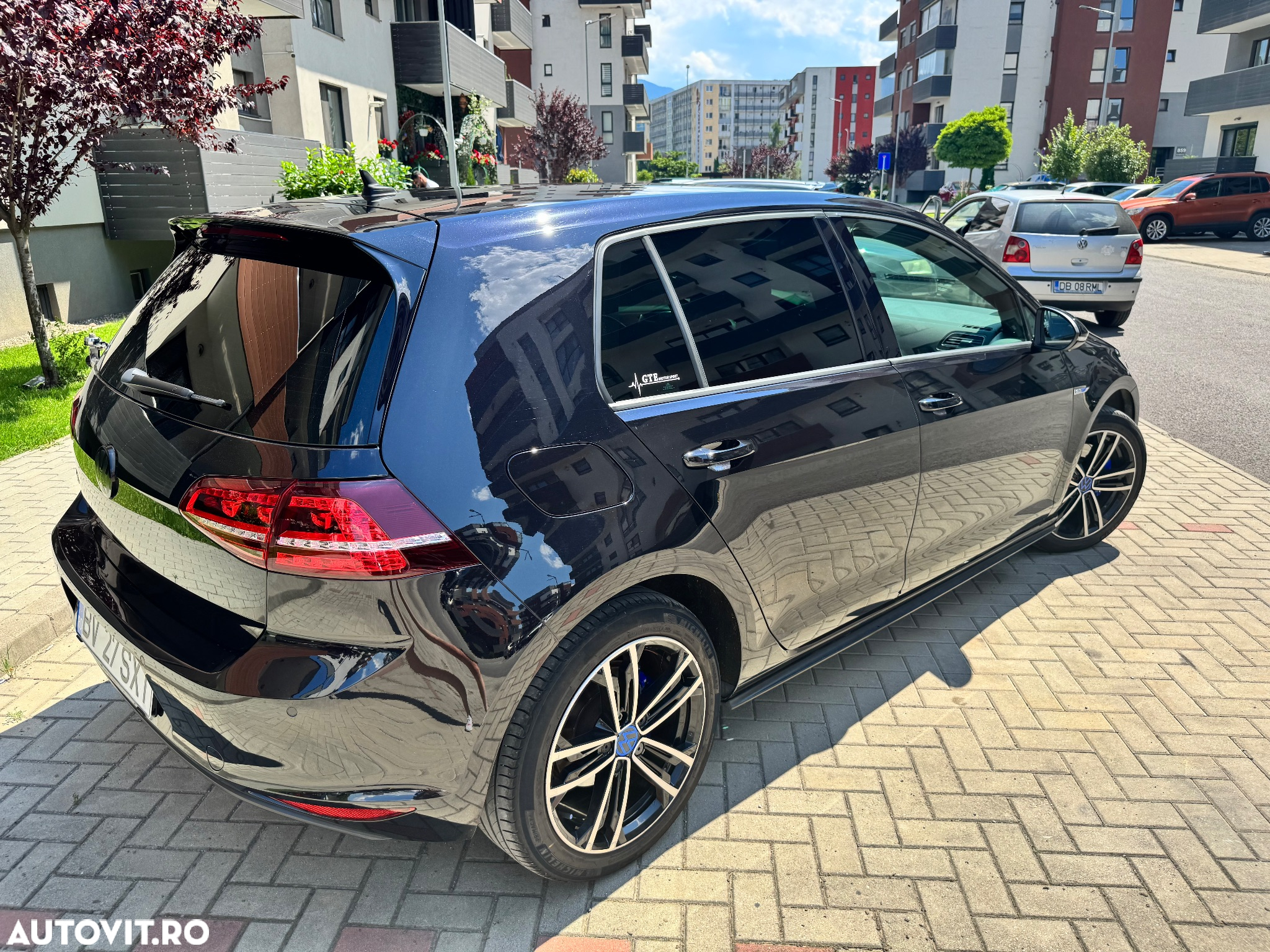 Volkswagen Golf - 3