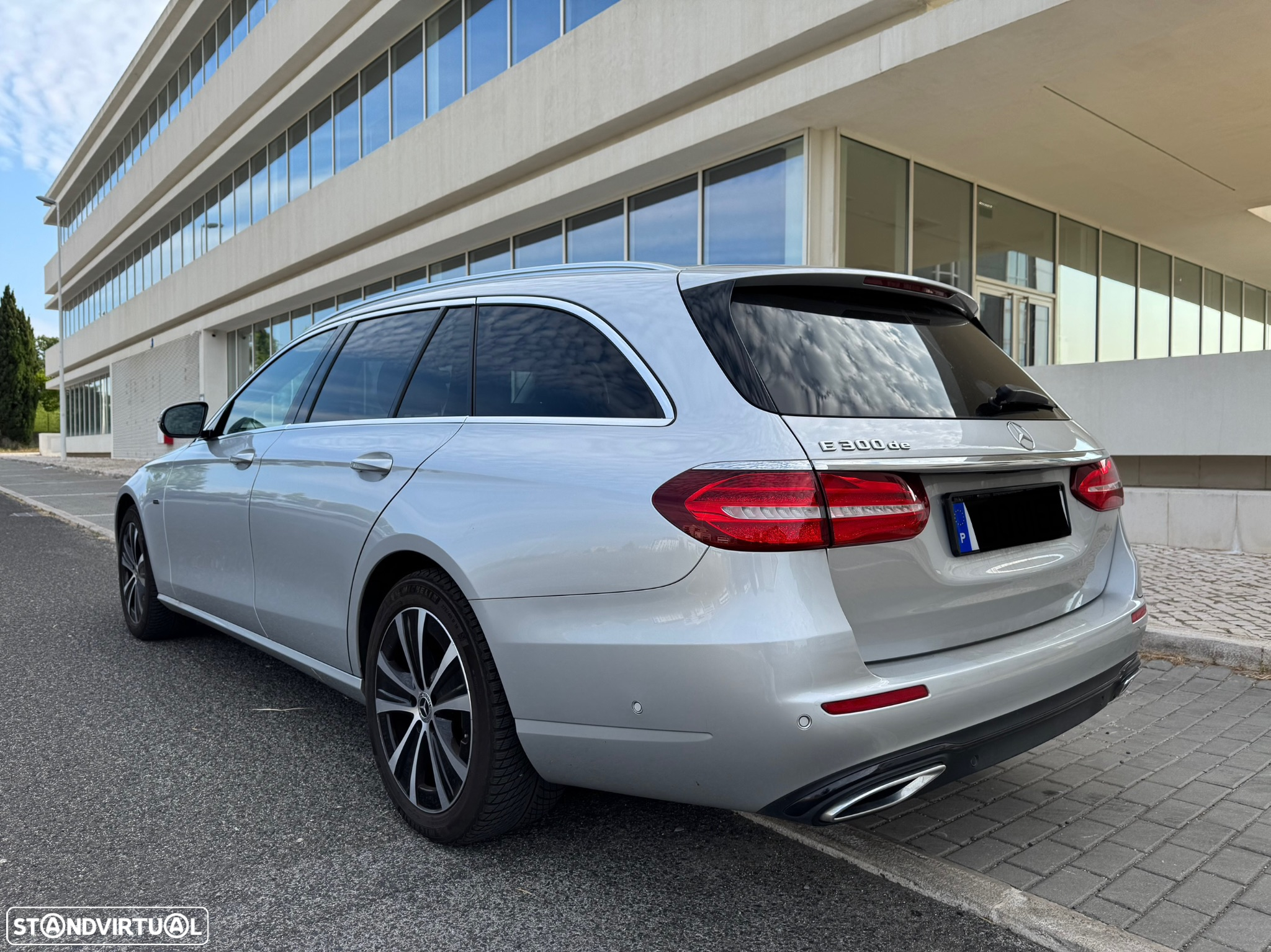 Mercedes-Benz E 300 - 2