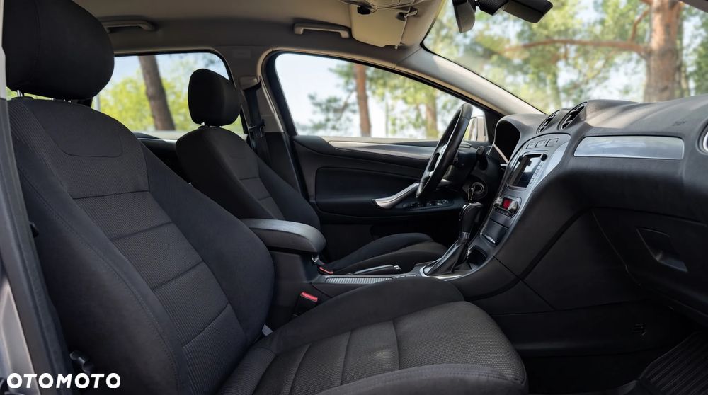 Ford Mondeo - 8