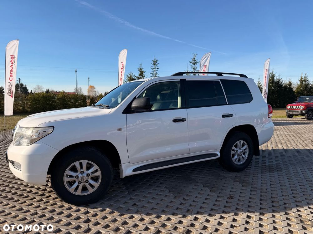 Toyota Land Cruiser - 8