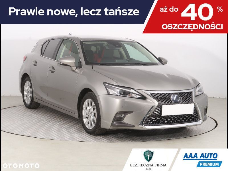 Lexus CT - 1