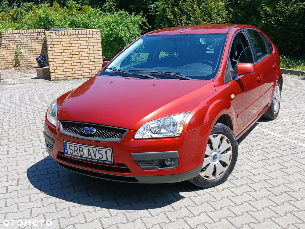 Ford Focus 1.6 Ambiente - 1