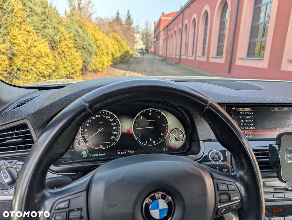BMW Seria 5 520d - 22