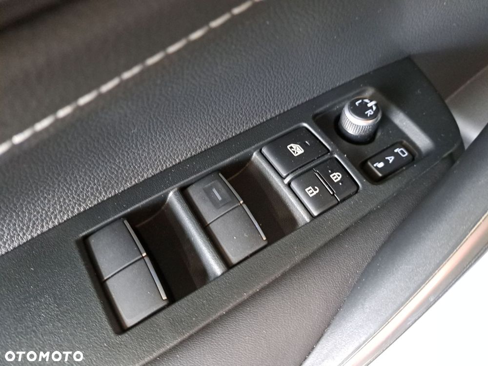 Toyota Corolla 1.8 Hybrid Style - 34