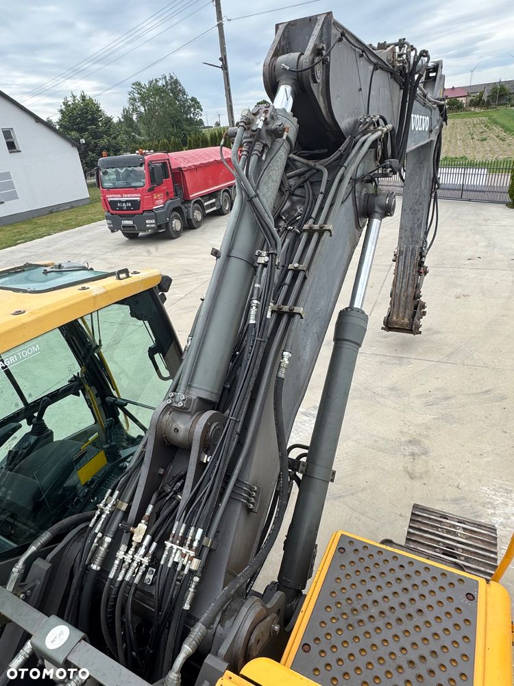 Volvo EC 240 CNL - 24