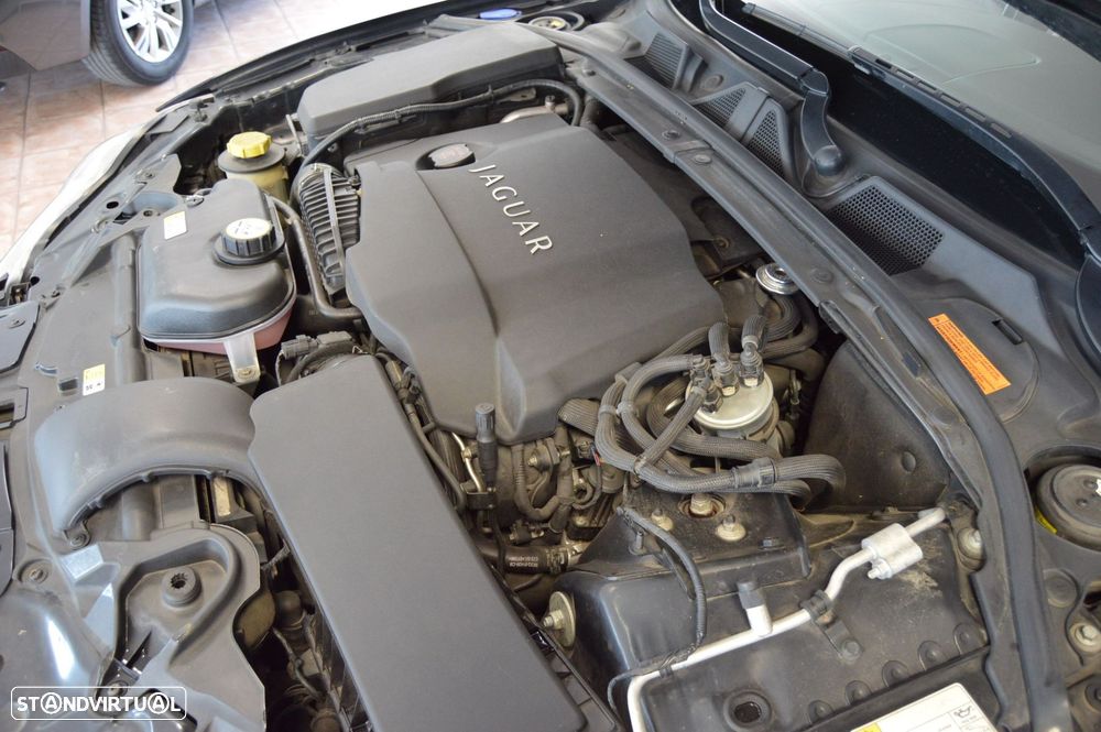 Jaguar XF 3.0 D V6 S Premium Luxury - 9