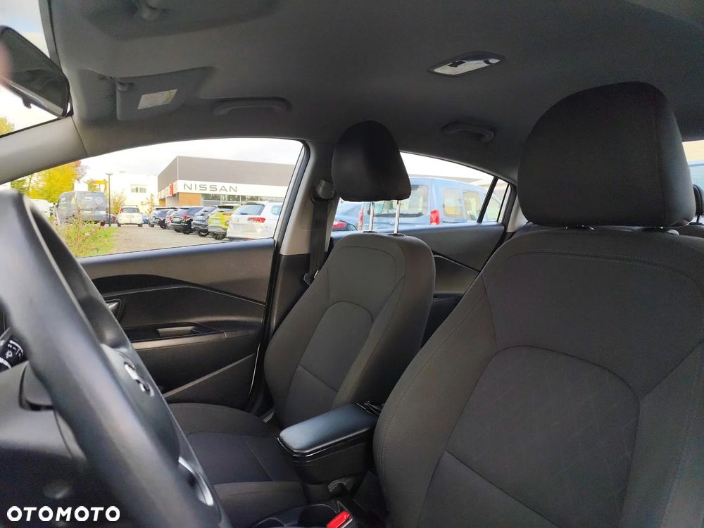 Kia Rio 1.4 M - 11