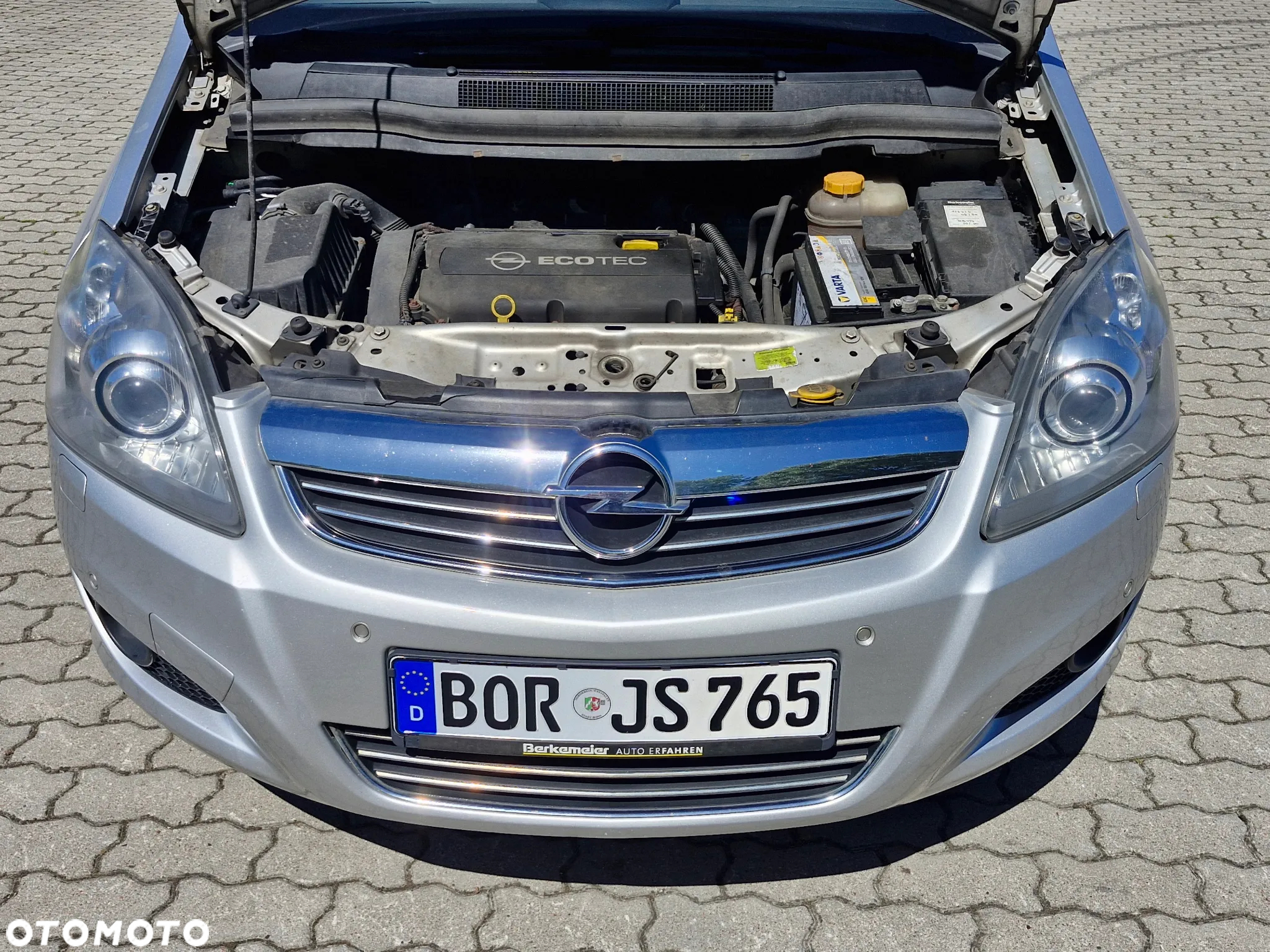 Opel Zafira 1.8 Cosmo EU5 - 25
