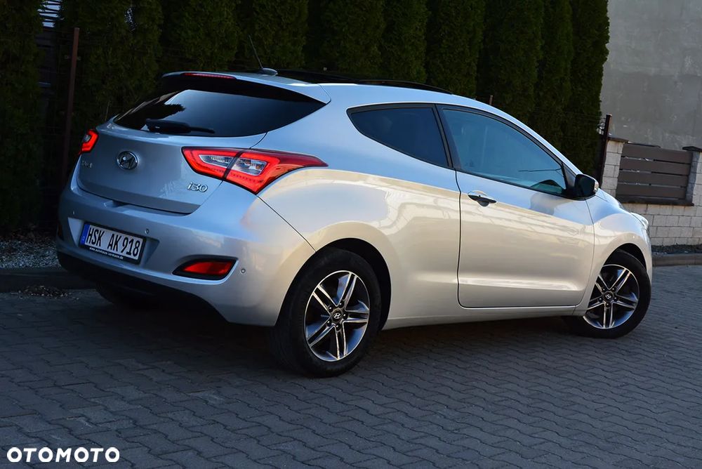 Hyundai i30 1.6 CRDi Premium - 12