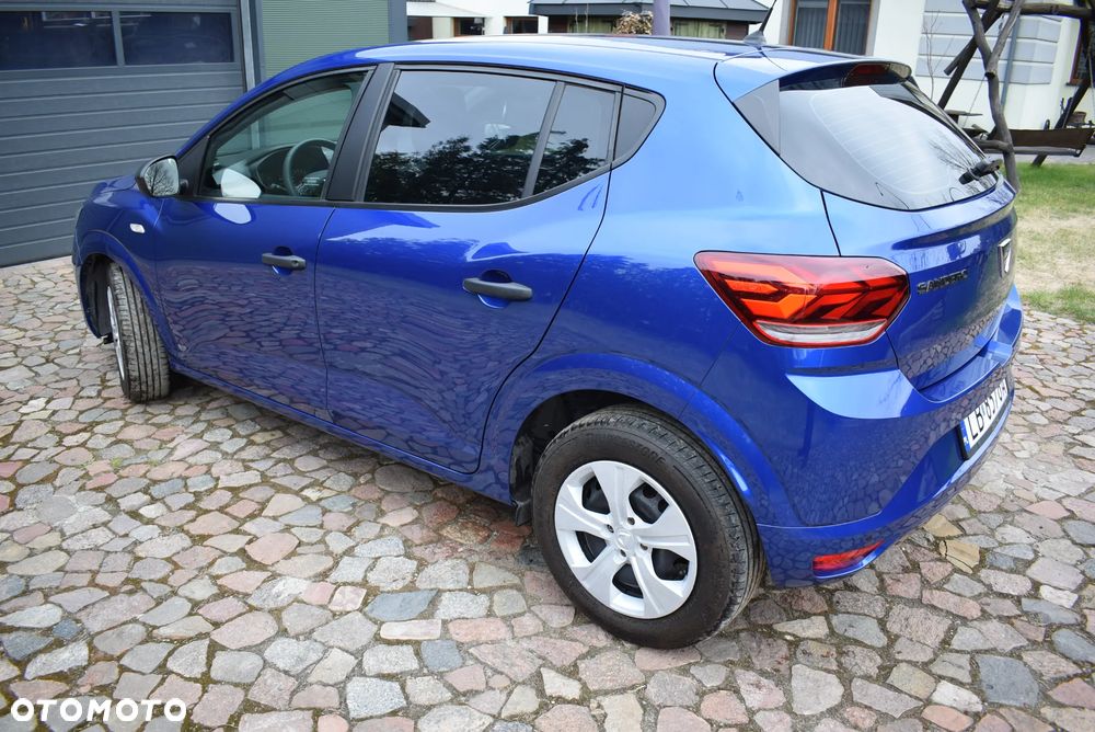 Dacia Sandero - 8