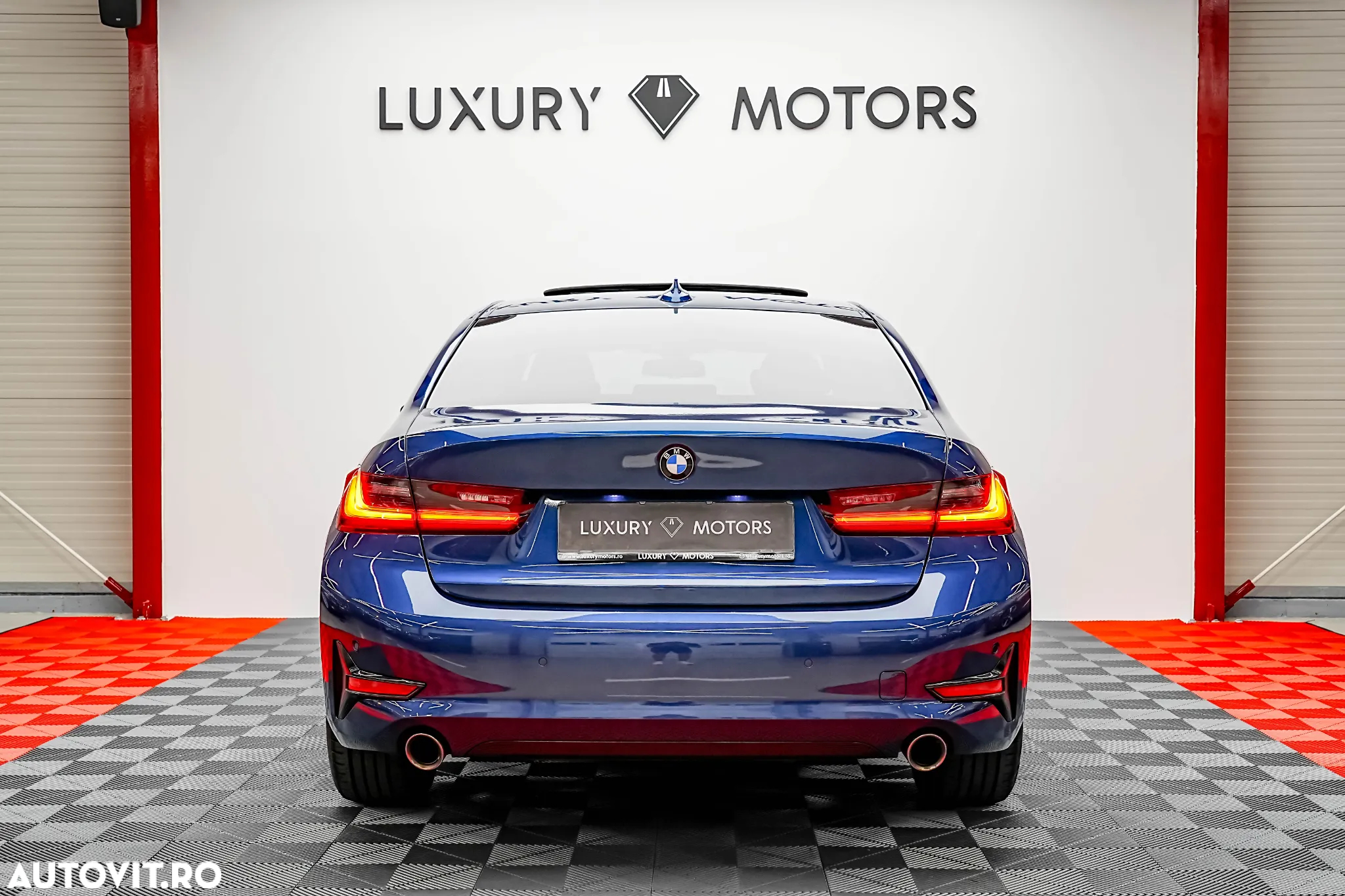 BMW Seria 3 318i Aut. Sport Line - 13