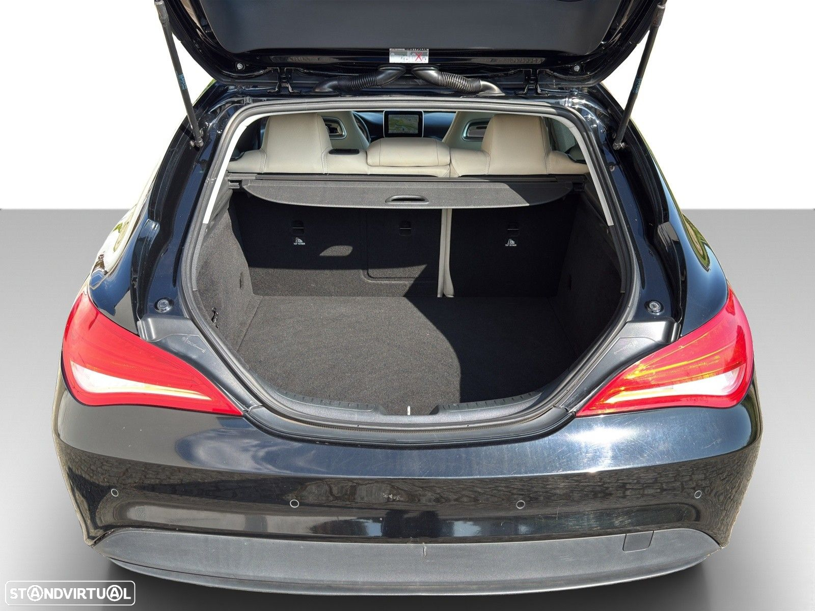 Mercedes-Benz CLA 200 Shooting Brake (CDI) d 7G-DCT - 15