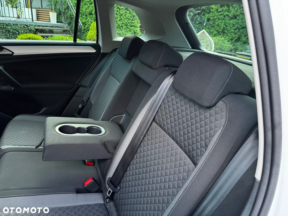 Volkswagen Tiguan - 20