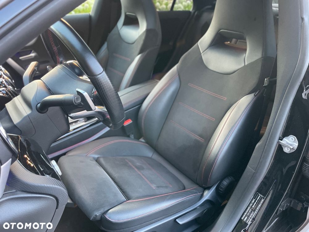 Mercedes-Benz CLA 200 AMG Line 7G-DCT - 17