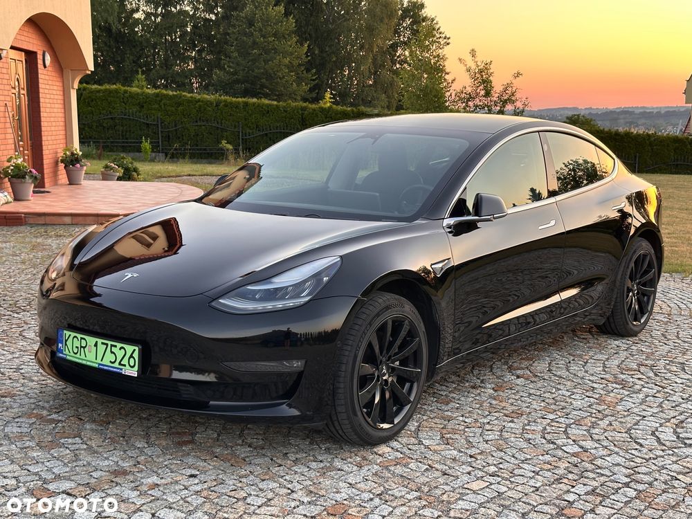 Tesla Model 3 - 17