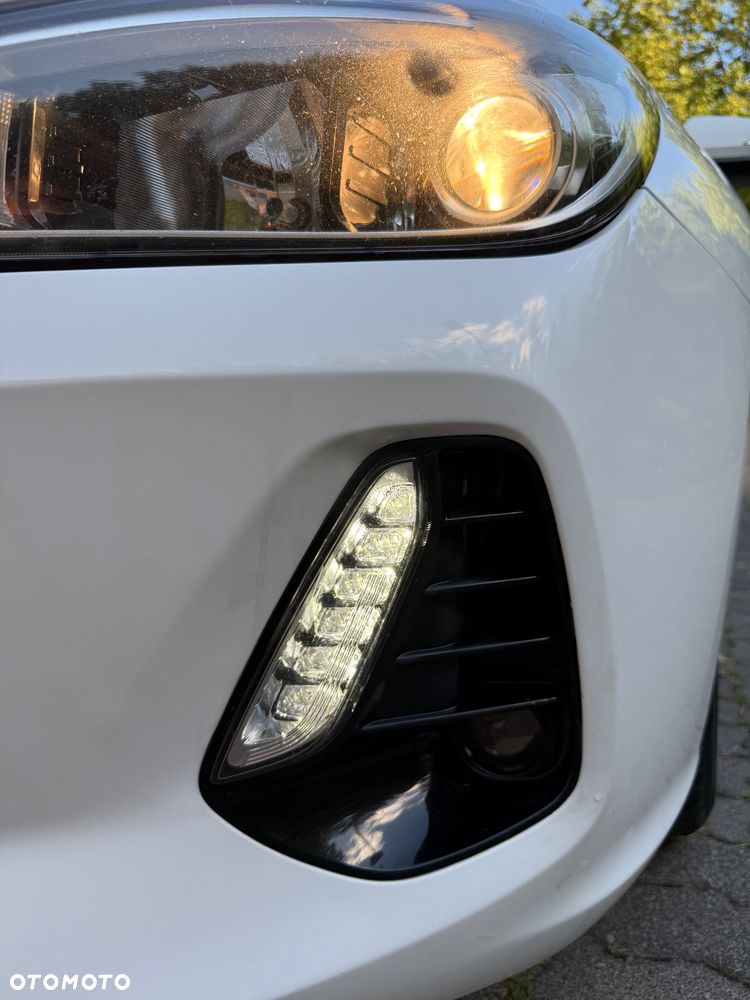 Hyundai i30 1.0 T-GDI YES - 12
