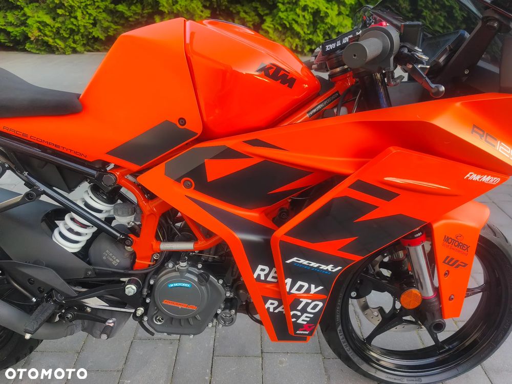 KTM RC 125 - 14