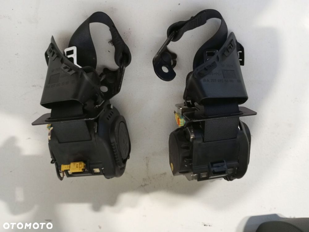 Konsola pulpit deska MERCEDES CLS A257 AMG HEAD UP CZERWONA NIĆ - 12