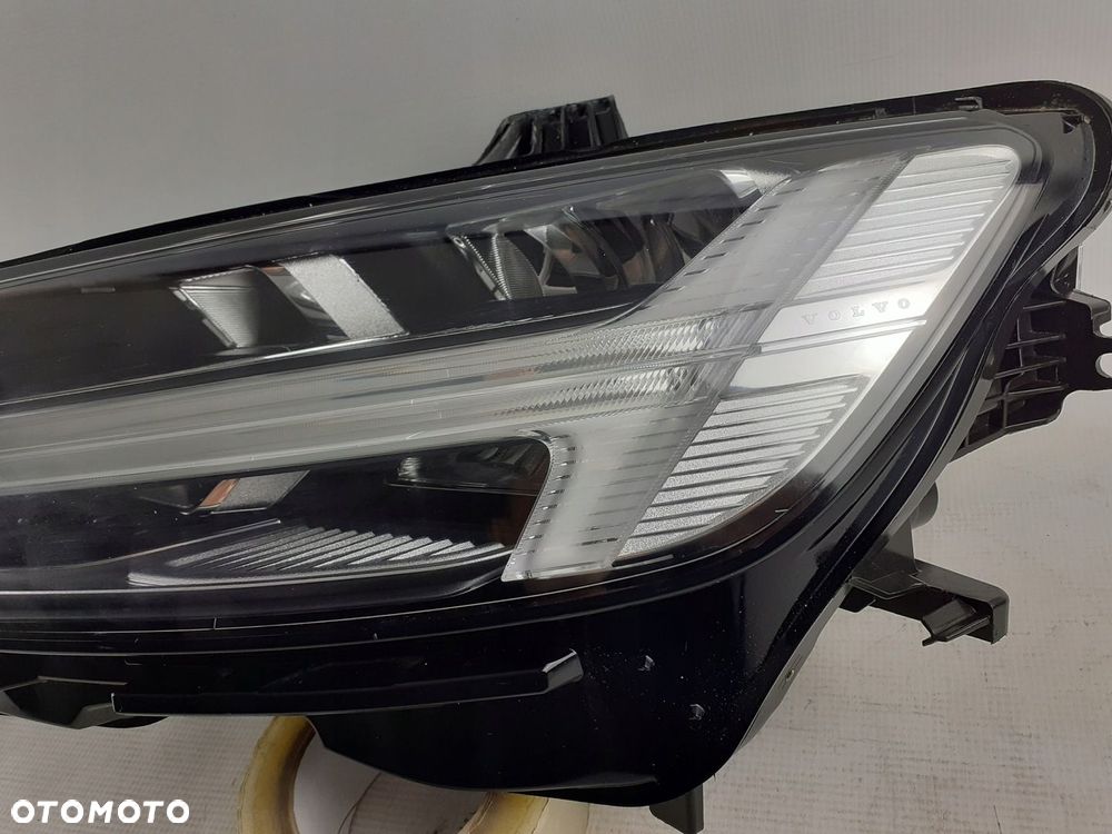 Lampa lewa Full LED VolvoS\V60 CC 18-21r.3223800 - 3