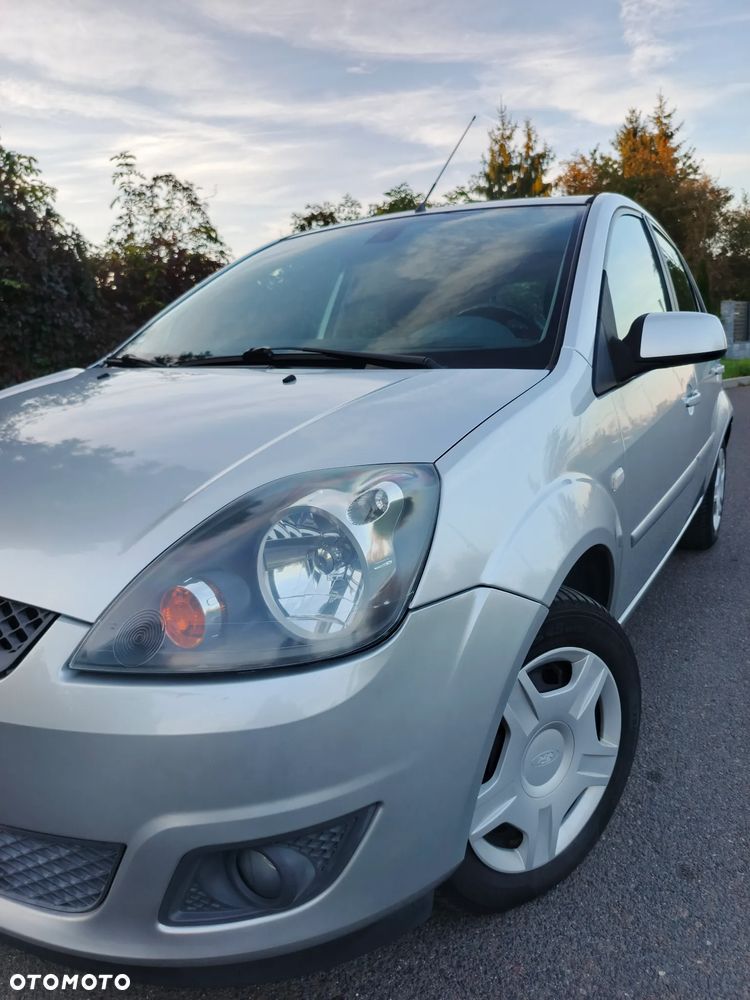 Ford Fiesta - 4