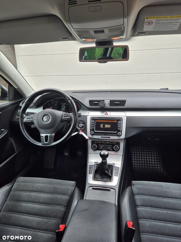 Volkswagen Passat 2.0 TDI 4Motion Highline - 17