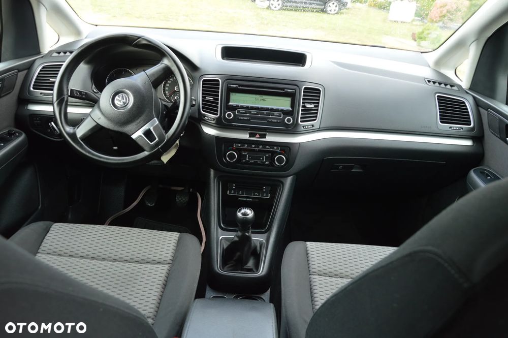 Volkswagen Sharan 2.0 TDI BlueMotion Technology Comfortline - 23