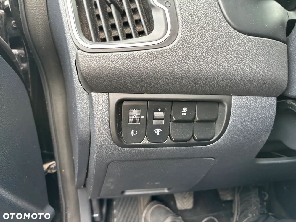 Kia Rio 1.2 Business Line - 13
