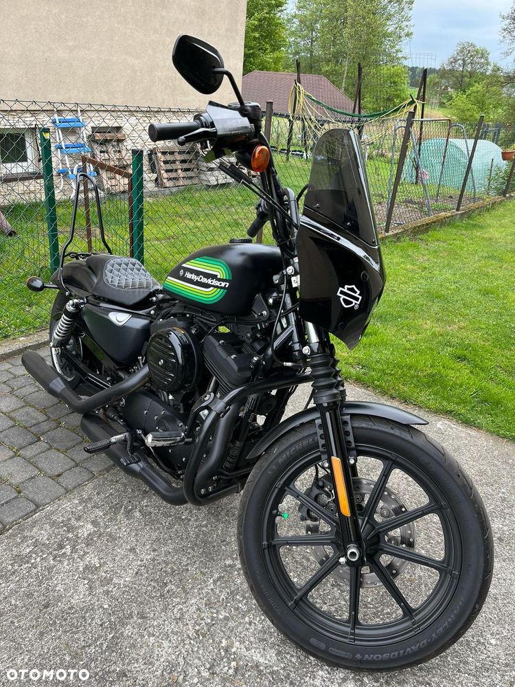 Harley-Davidson Sportster Iron 1200 - 2