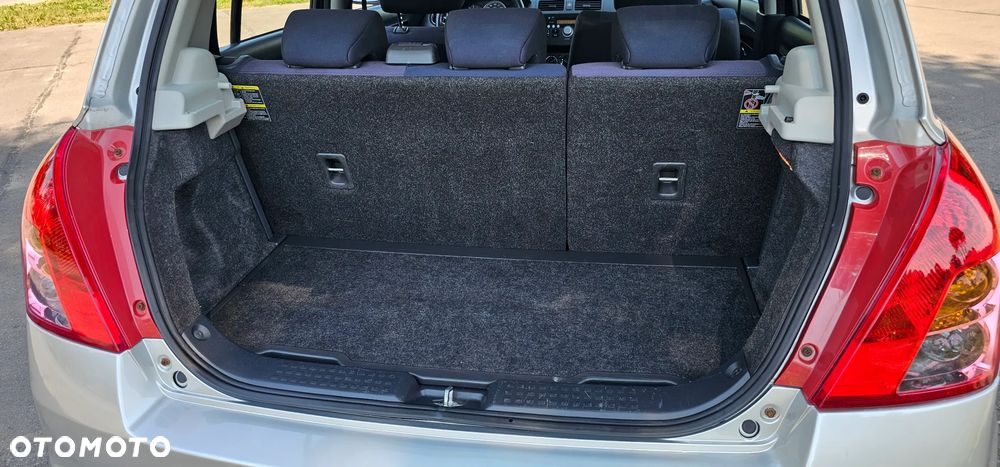 Suzuki Swift 1.3 4x4 Comfort - 33