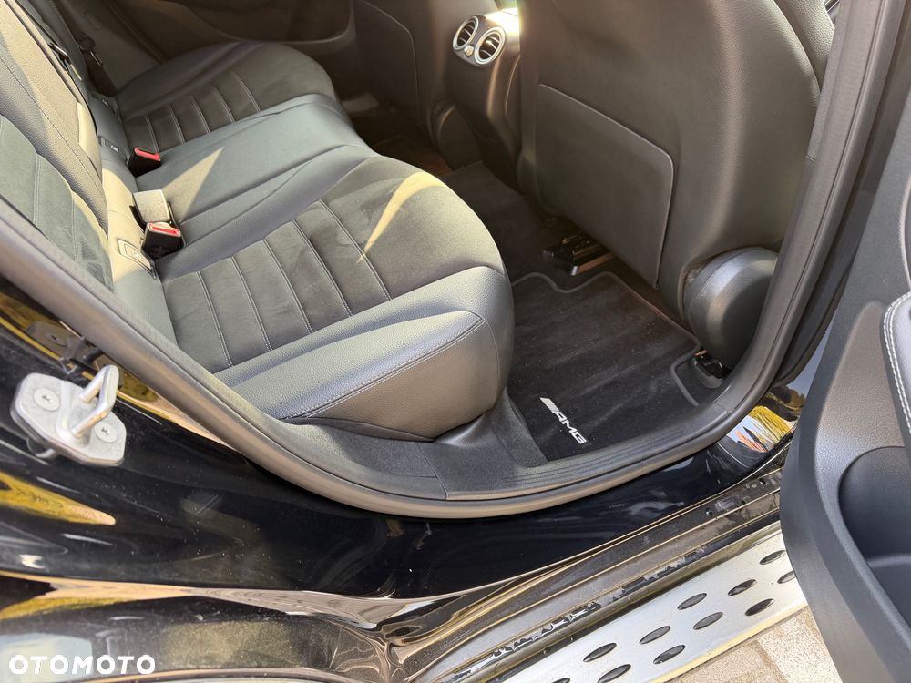 Mercedes-Benz GLC - 23