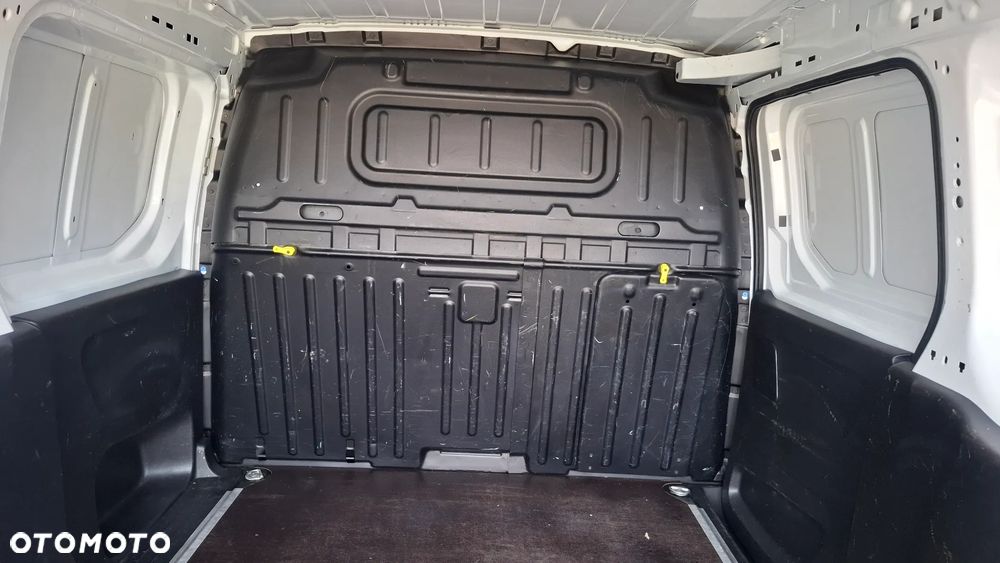 Citroën BERLINGO - 17