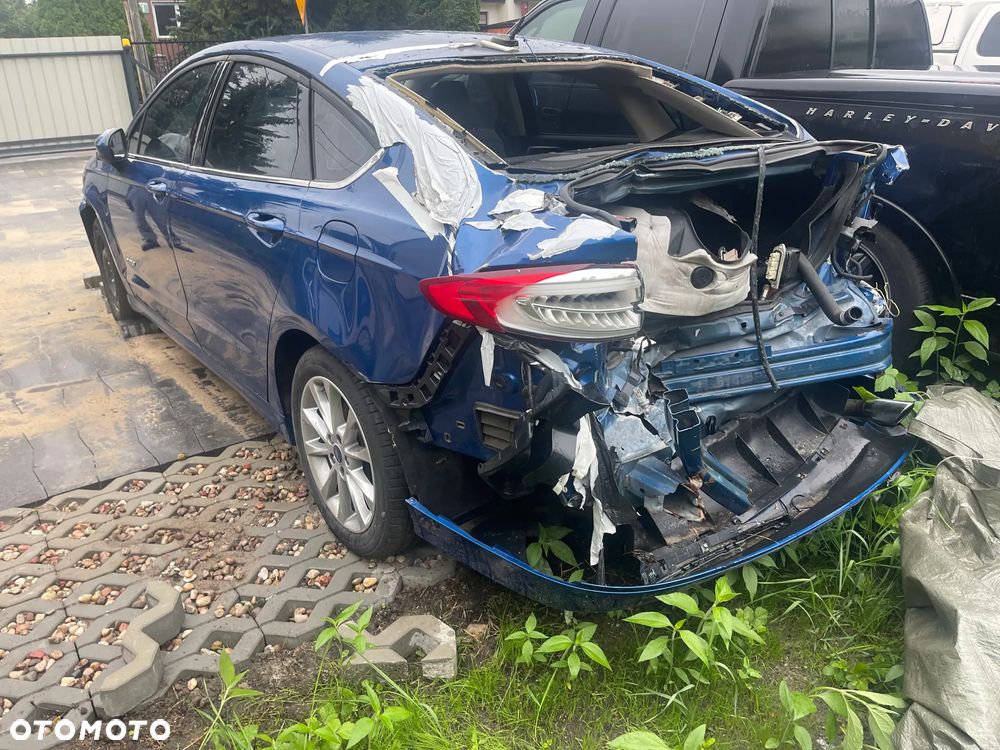 Ford Fusion - 3