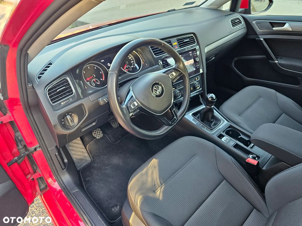 Volkswagen Golf 1.6 TDI SCR Trendline - 10