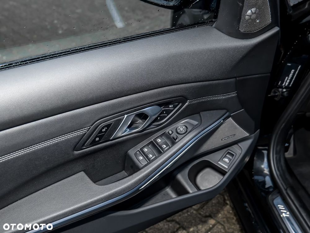 BMW Seria 3 M340i xDrive mHEV sport - 18