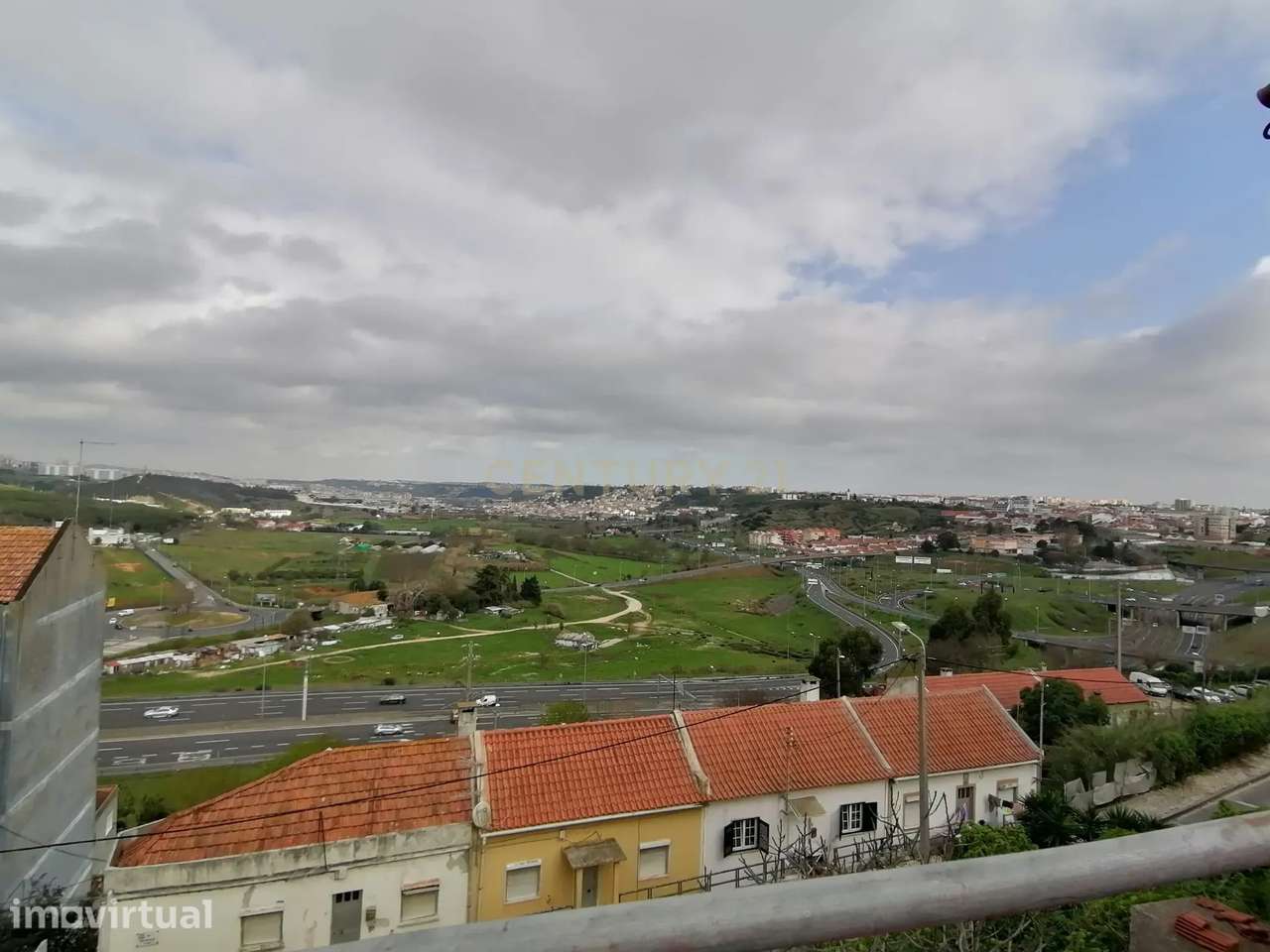 Prédio habitacional para investimento - Grande imagem: 2/23