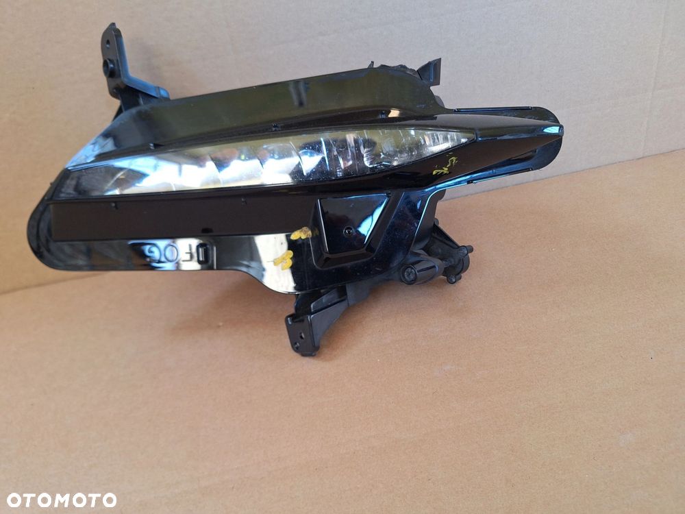 KIA CEED III LIFT 21- HALOGEN PRAWY LAMPA PRZECIWMGIELNA ORYGINAŁ KIA 92202-J7500 WYSYŁKA 24H - 1