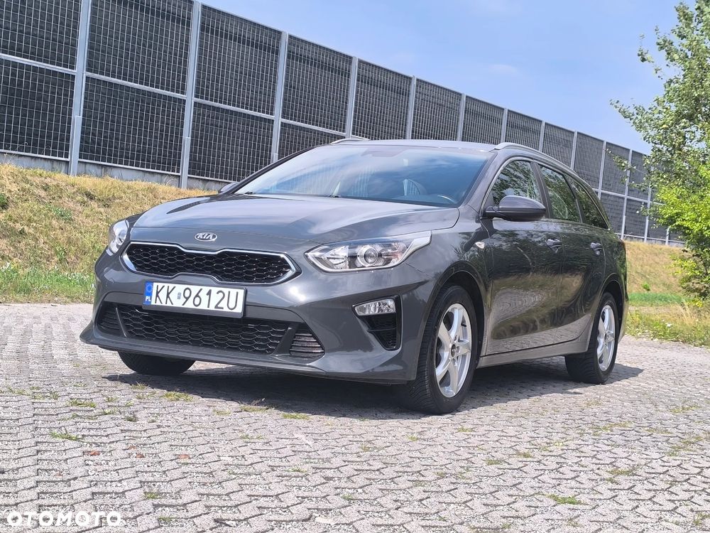 Kia Ceed 1.6 CRDi (48V Mild-Hybrid) Vision - 12