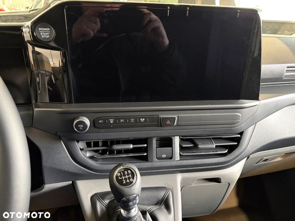 Ford Transit Custom L2 Van 150KM Limited - 14