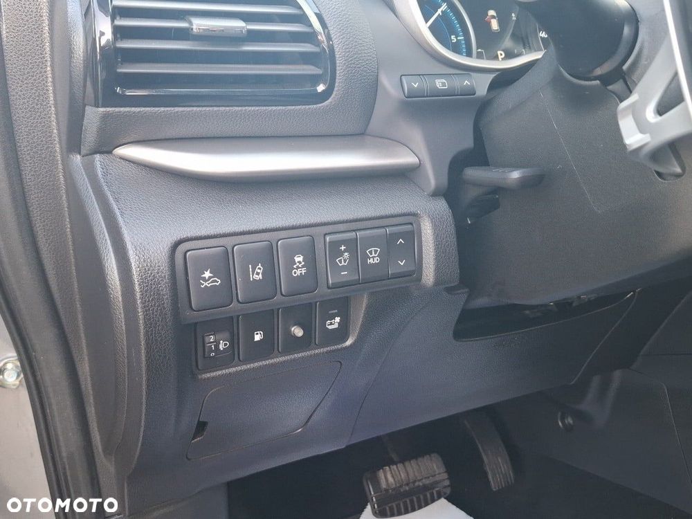 Mitsubishi Eclipse Cross - 19