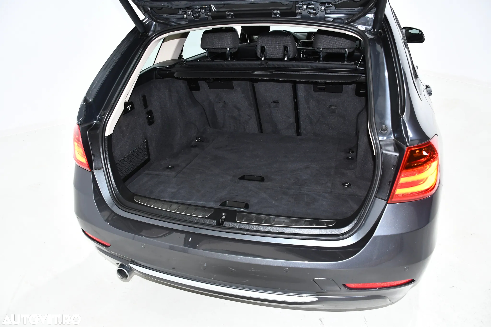 BMW Seria 3 320d Touring xDrive Aut. Modern Line - 33