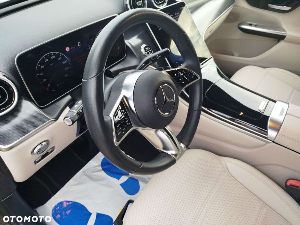 Mercedes-Benz GLC 2025