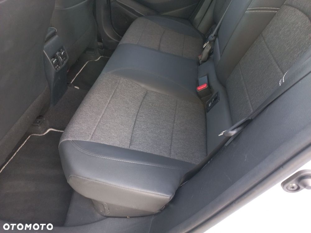 Toyota Corolla 1.8 Hybrid Style - 10