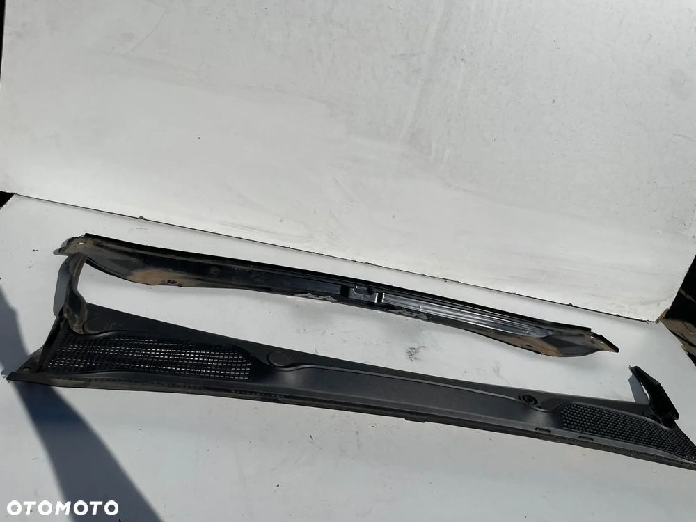 Renault Clio V 5 podszybie górne dolne + 2x narożnik KOMPLET 668115911R